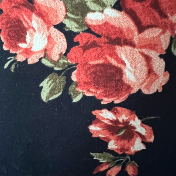 Navy Pink Floral Maxi Skirt - Picture 2 of 3